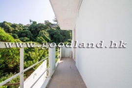 Clear Water Bay Renovated Village House for Sale