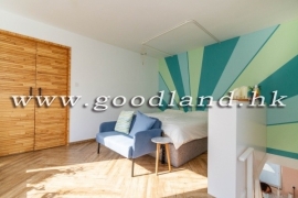 Clear Water Bay Renovated Village House for Sale