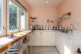 Clear Water Bay Renovated Village House for Sale