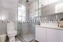 Clear Water Bay Spacious Village House for Sale