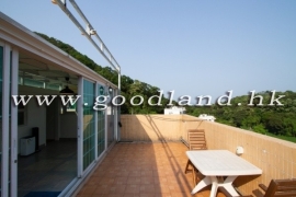 Clear Water Bay Spacious Village House for Sale