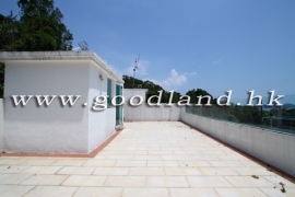 Clear Water Bay Spacious Sea View Village House for Sale