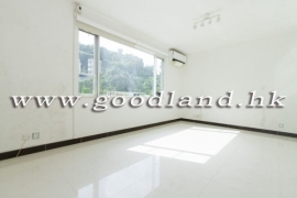 Clear Water Bay Renovated Village House for Sale