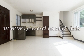 Clear Water Bay Renovated Village House for Sale