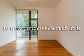 Clear Water Bay Renovated Beachside Village House for Sale