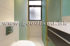 Clear Water Bay Renovated Beachside Village House for Sale