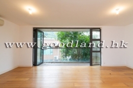Clear Water Bay Renovated Beachside Village House for Sale