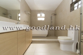 Clear Water Bay Renovated Sea View Village House for Sale
