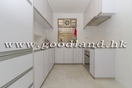 Clear Water Bay Renovated Sea View Village House for Sale