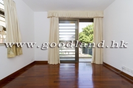 Clear Water Bay Renovated Sea View Village House for Sale