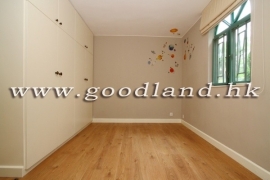 Clear Water Bay High Ceiling Sea View Village House for Sale