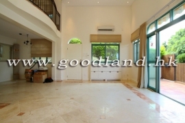 Clear Water Bay High Ceiling Sea View Village House for Sale