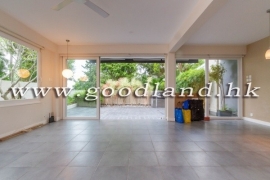 Clear Water Bay End Unit Sea View Garden House for Sale