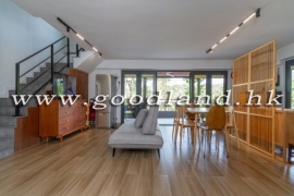 Clear Water Bay Renovated Sea View Village House for Sale