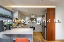 Clear Water Bay Renovated Sea View Village House for Sale