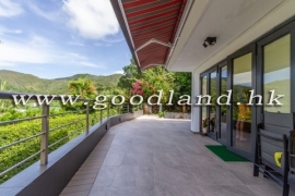 Clear Water Bay Renovated Sea View Village House for Sale