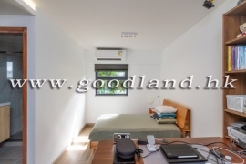 Clear Water Bay Renovated Sea View Village House for Sale