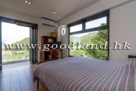 Clear Water Bay Renovated Sea View Village House for Sale