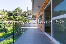 Clear Water Bay Flexible 6-bedroom Village House for Sale