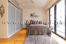 Clear Water Bay Renovated Garden Pool House for Sale