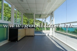 Clear Water Bay Rooftop Sea View Village House for Sale