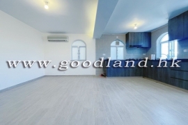 Clear Water Bay Private Rooftop Village House for Sale