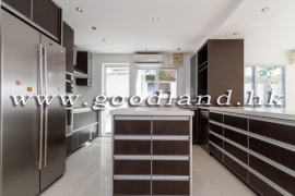 Sai Kung End Unit Village House for Sale | Walk to Town, Communal Pool & Sea View