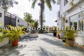 Sai Kung End Unit Village House for Sale | Walk to Town, Communal Pool & Sea View