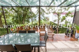 Sai Kung Corner House for Sale | Private Gate Parking, Communal Pool & Greenery