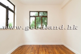 Sai Kung Detached House for Sale | Resort Complex, Communal Pool & 4 Bedrooms