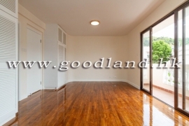 Sai Kung Detached House for Sale | Resort Complex, Communal Pool & 4 Bedrooms