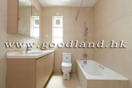 Sai Kung Detached House for Sale | Fenced Garden, Deeded Parking & Greenery View
