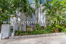 Sai Kung Village House for Sale | Resort Complex, Communal Pool & Renovation