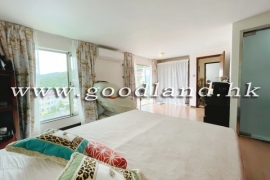 Sai Kung Renovated Village House for Sale