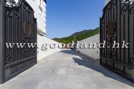 Sai Kung Waterfront Village House for Sale