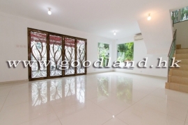 Decent Condition W/ Spacious Layout | Sai Kung Village House for Rent | 4br