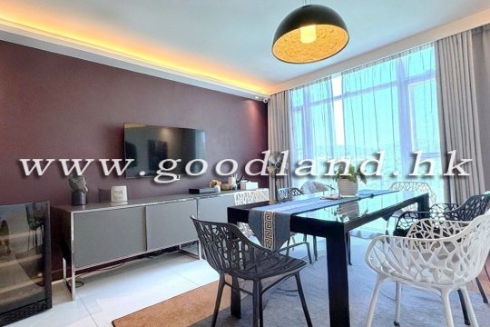【Sai Kung End-Unit Villa For Sale】Private Garden & Pool | 2-BR Suite + Study