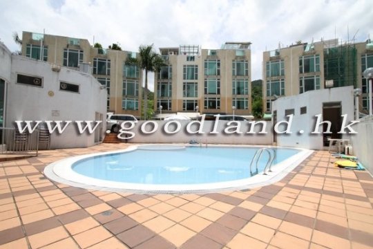 【Sai Kung End-Unit Villa For Sale】Private Garden & Pool | 2-BR Suite + Study