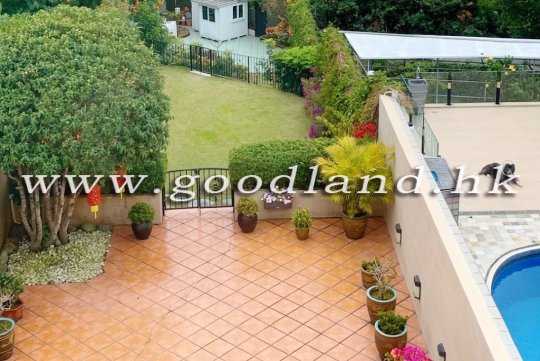 【Clear Water Bay Villa】3-BR En-suite Near MTR | Supreme Transit