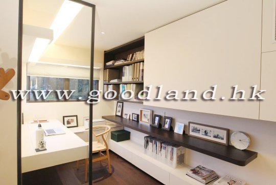 【Sai Kung Luxury Villa】3-BR (1 En-suite) | Tastefully Renovated