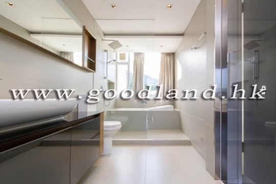 SAI KUNG Waterfront Villa with Pontoon For Rent