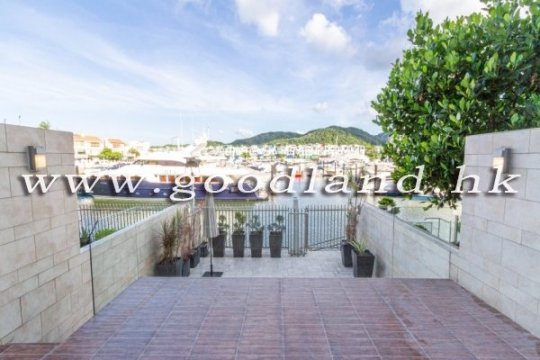 SAI KUNG Waterfront Villa with Pontoon For Rent