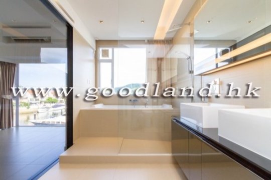 SAI KUNG Waterfront Villa with Pontoon For Rent