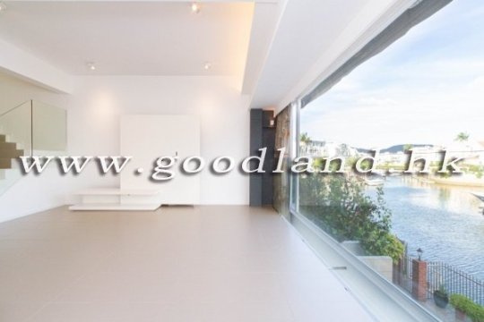 SAI KUNG Waterfront Villa with Pontoon For Rent