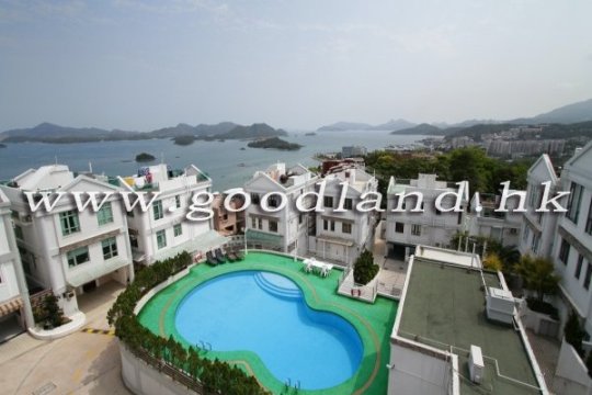 Sai Kung Villa For Sale Managed Complex