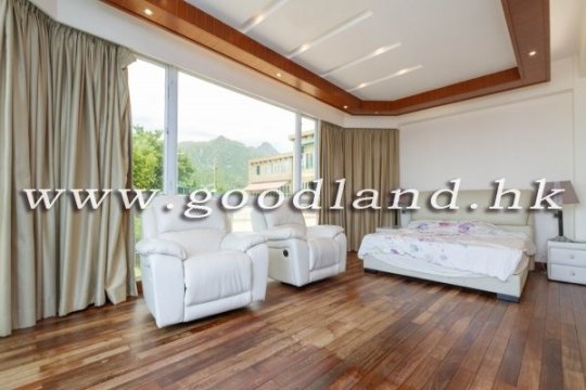 Sai Kung Villa For Sale Managed Complex