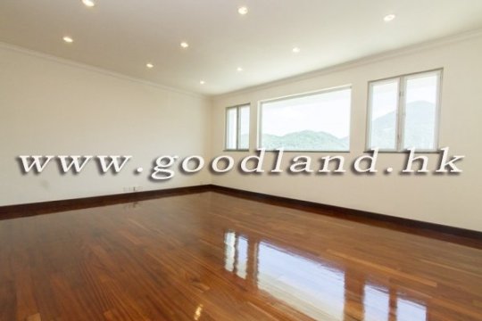 4BR Waterfront Villa for Sale in Sai Kung | Gated Complex
