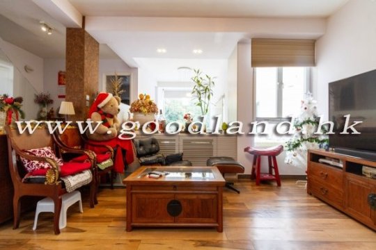 Sai Kung Hebe Villa For Sale