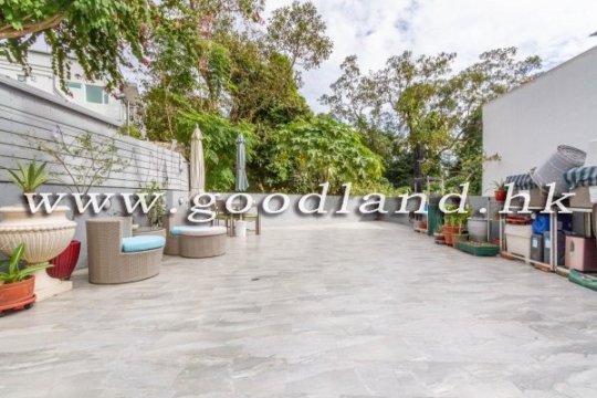 Sai Kung Hebe Villa For Sale
