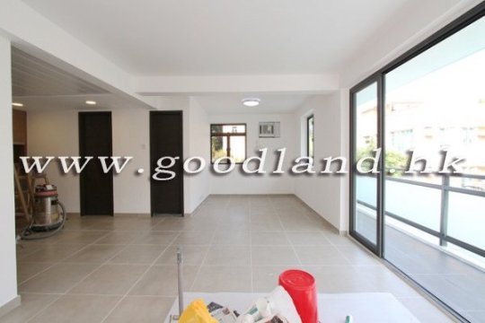 CLEAR WATER BAY Upper Duplex Village House with Private Roof and Greenery View For Rent